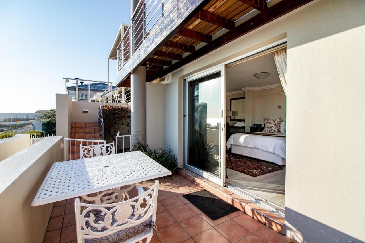 Blaauw Village Guest House Bloubergstrand Buitenkant foto