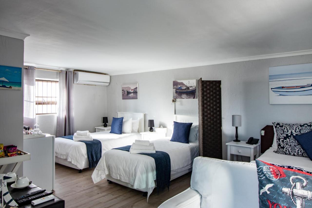 Blaauw Village Guest House Bloubergstrand Buitenkant foto
