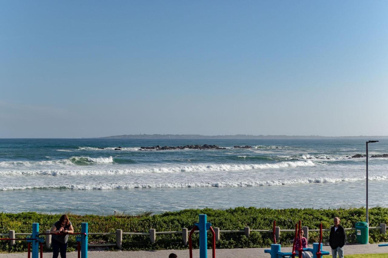 Blaauw Village Guest House Bloubergstrand Buitenkant foto