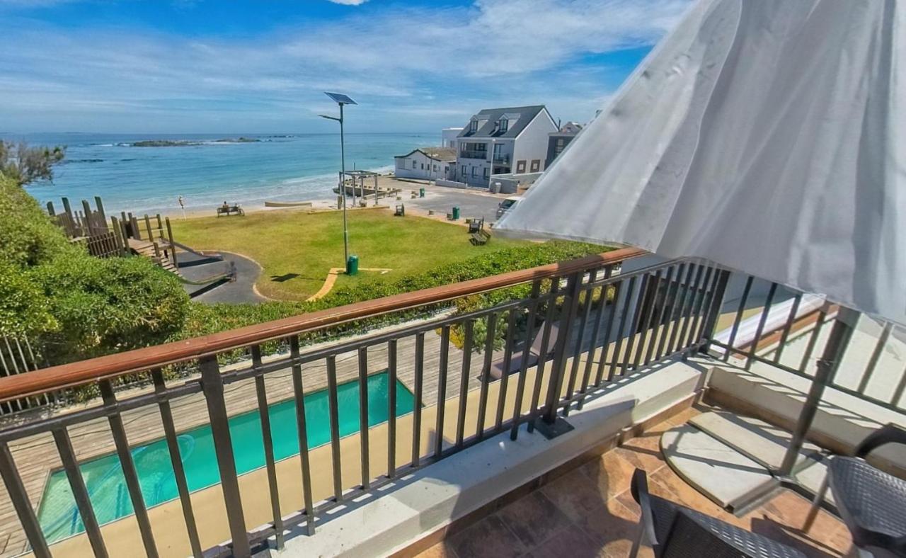 Blaauw Village Guest House Bloubergstrand Buitenkant foto