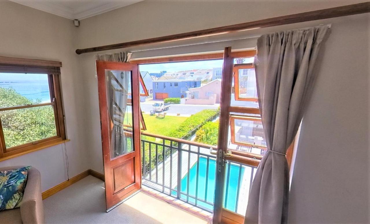 Blaauw Village Guest House Bloubergstrand Buitenkant foto