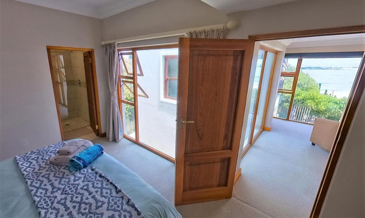 Blaauw Village Guest House Bloubergstrand Buitenkant foto
