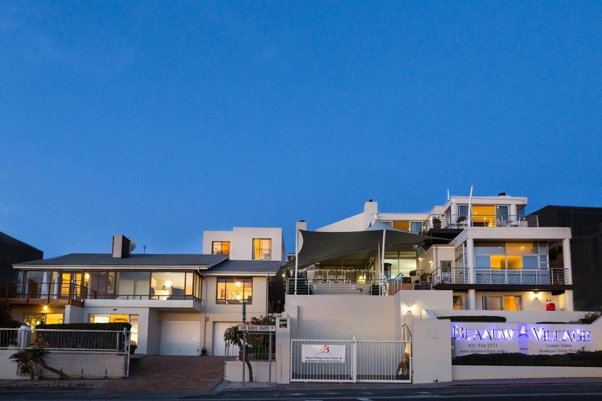 Blaauw Village Guest House Bloubergstrand Buitenkant foto